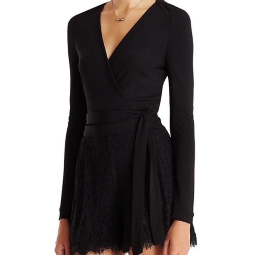 Diane Von Furstenberg Tillie Lace Romper Wrap Long Sleeve Size 2 DVF - Picture 4 of 13